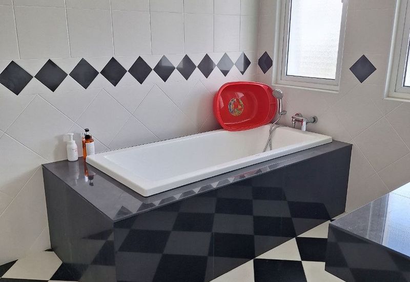 Mellowood @ Eco Majestic