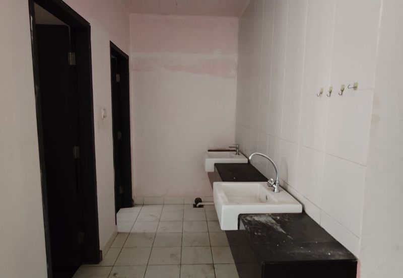 Brighton @ Eco Majestic