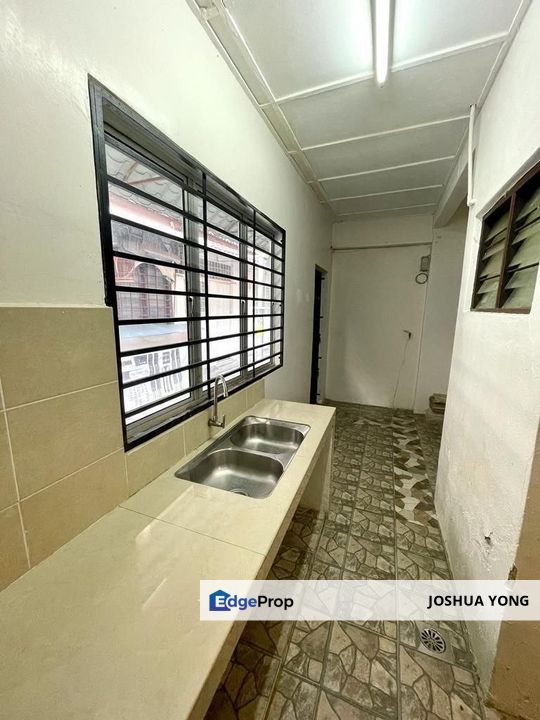 Taman Putra Indah, Seri Kembangan @ Largest 22x75 Double Storey for Rent, Selangor, Seri Kembangan