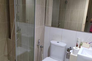 A'marine Lakeside Condominium