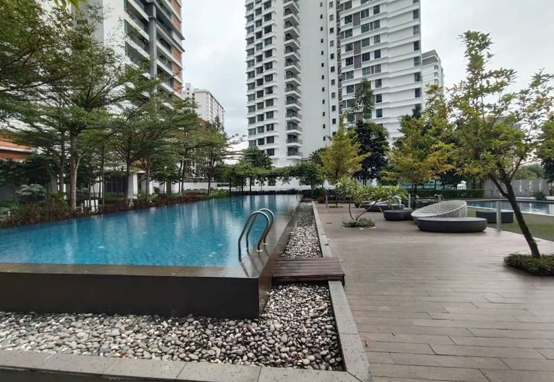 A'marine Lakeside Condominium