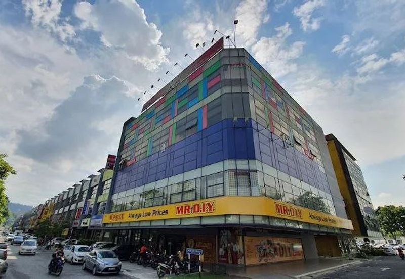 The Trillium @Lake Fields