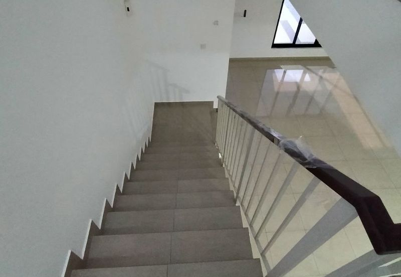 Frossa @ Setia Ecohill 2