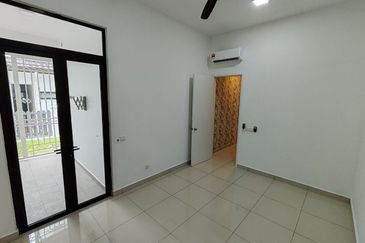 Tenderfields @ Eco Majestic