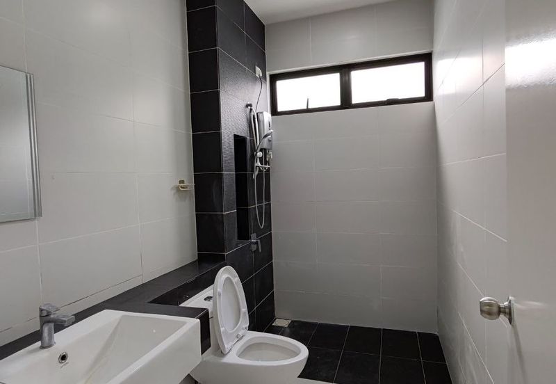 Tenderfields @ Eco Majestic