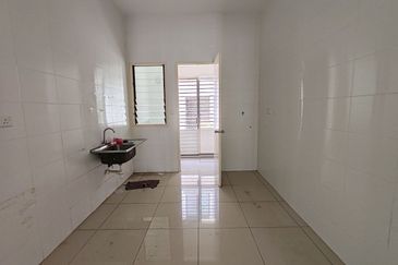 Cradleton @ Eco Majestic