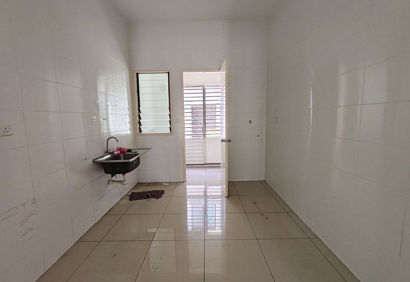 Cradleton @ Eco Majestic