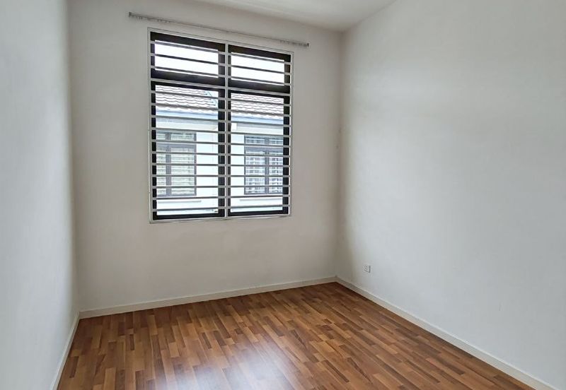 Cradleton @ Eco Majestic