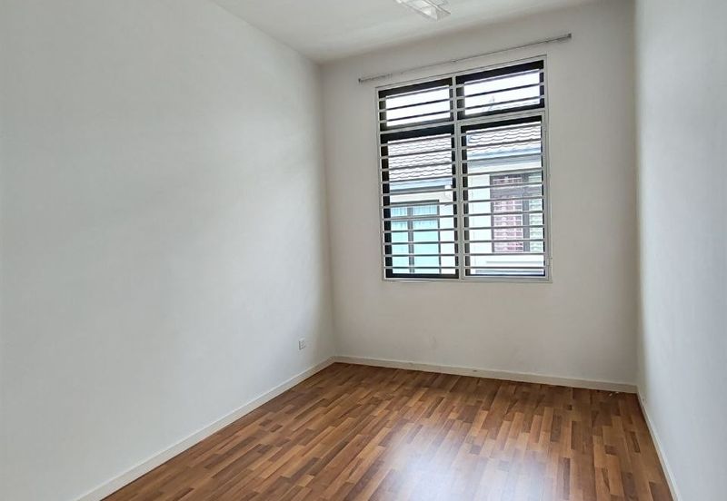 Cradleton @ Eco Majestic