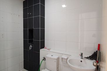 Cradleton @ Eco Majestic