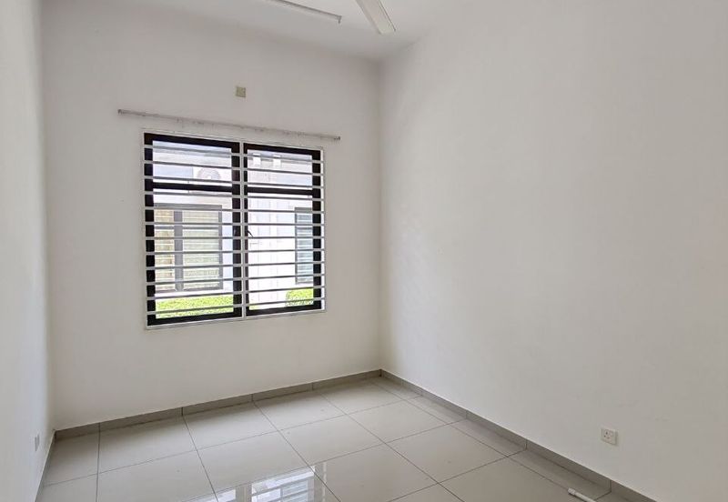 Cradleton @ Eco Majestic