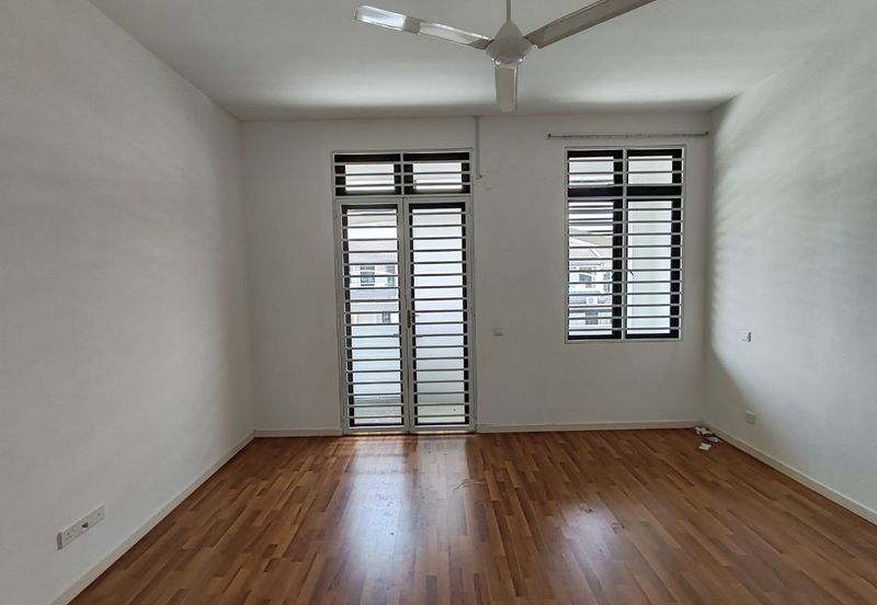 Cradleton @ Eco Majestic