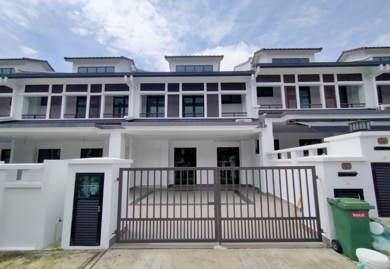 Cradleton @ Eco Majestic