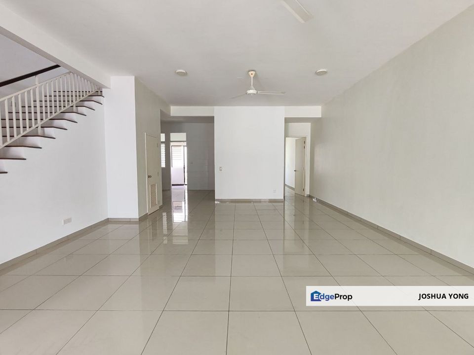 𝐄𝐜𝐨 𝐌𝐚𝐣𝐞𝐬𝐭𝐢𝐜 𝐂𝐫𝐚𝐝𝐥𝐞𝐭𝐨𝐧, 𝐒𝐞𝐦𝐞𝐧𝐲𝐢𝐡 @ 𝐋𝐚𝐫𝐠𝐞𝐬𝐭 𝐋𝐚𝐲𝐨𝐮𝐭 𝐒𝐮𝐩𝐞𝐫𝐥𝐢𝐧𝐤 (𝟐𝟒’𝐱𝟕𝟓’) 𝐟𝐨𝐫 𝐑𝐞𝐧𝐭, Selangor, Semenyih