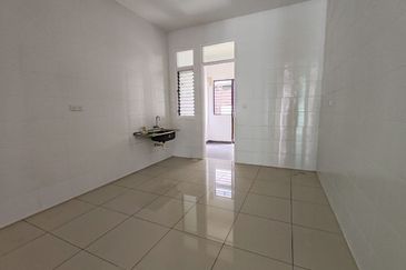 Cradleton @ Eco Majestic