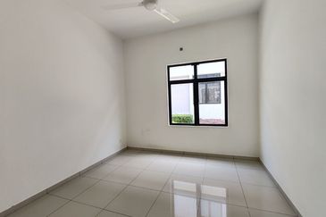 Cradleton @ Eco Majestic