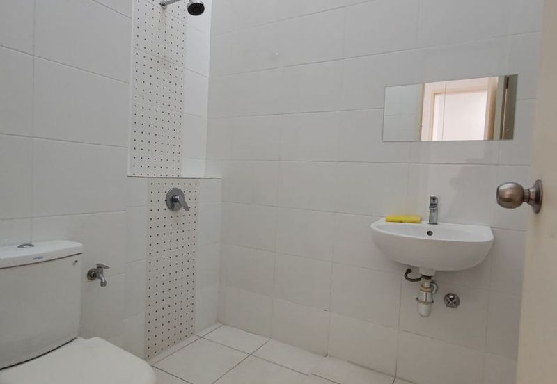 Cradleton @ Eco Majestic