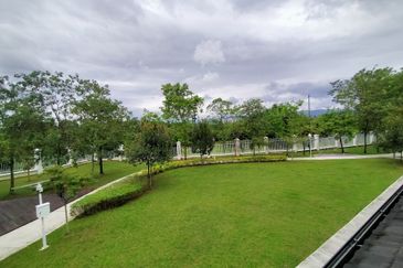 Cradleton @ Eco Majestic