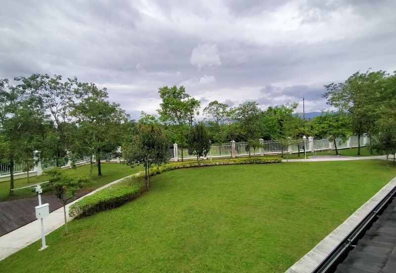 Cradleton @ Eco Majestic