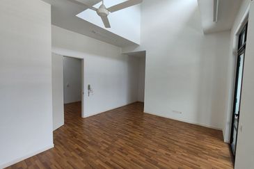 Cradleton @ Eco Majestic