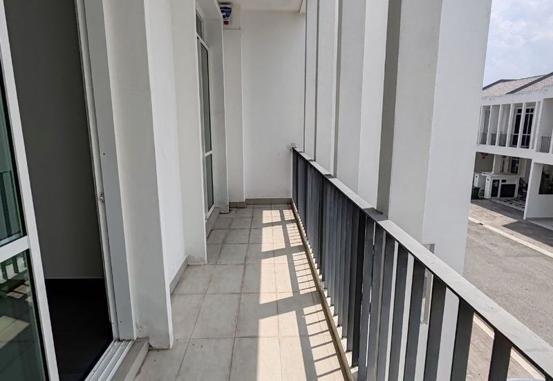 Mellowood @ Eco Majestic