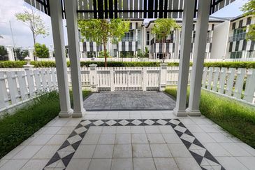 Mellowood @ Eco Majestic