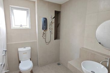 Jadite Suites @ Jade Hills