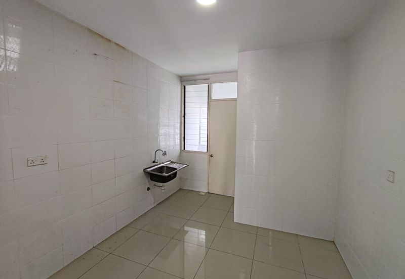 Cradleton @ Eco Majestic