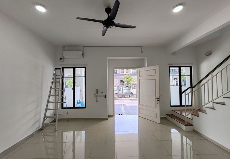 Cradleton @ Eco Majestic