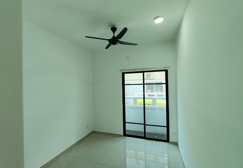 Cradleton @ Eco Majestic