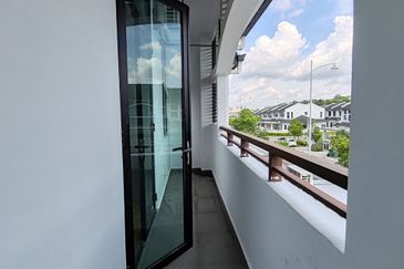 Cradleton @ Eco Majestic