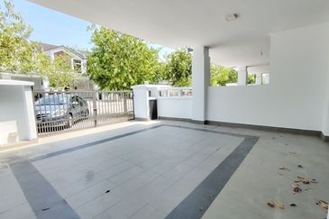 Cradleton @ Eco Majestic