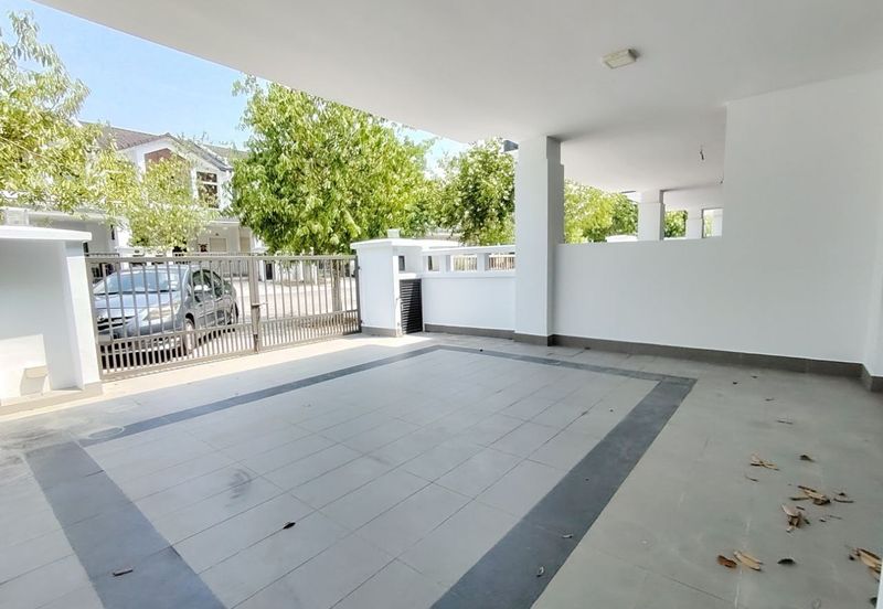 Cradleton @ Eco Majestic