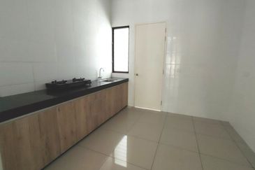 Cradleton @ Eco Majestic