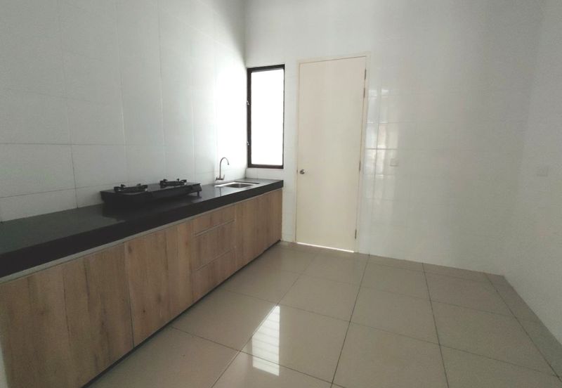 Cradleton @ Eco Majestic