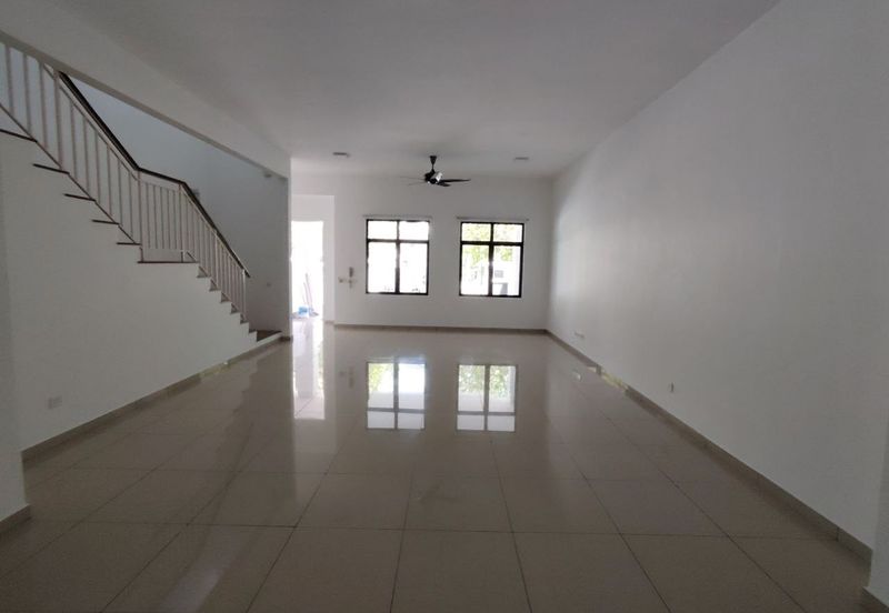 Cradleton @ Eco Majestic