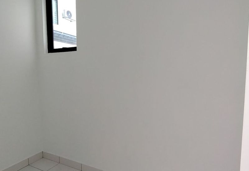 Cradleton @ Eco Majestic