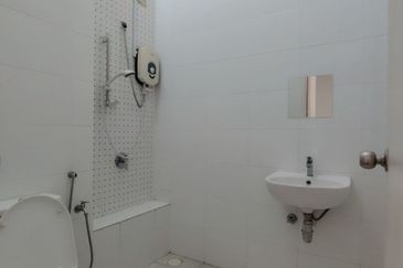 Cradleton @ Eco Majestic