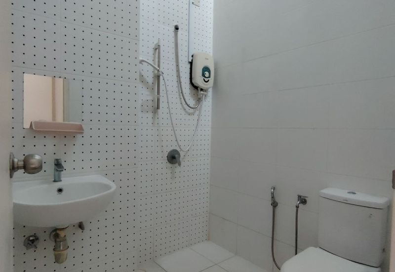 Cradleton @ Eco Majestic