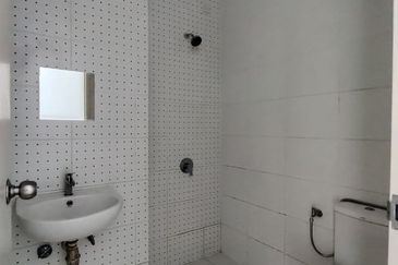 Cradleton @ Eco Majestic