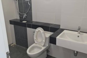 Cradleton @ Eco Majestic