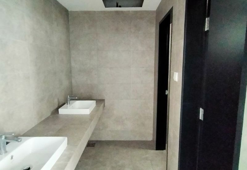 Whitten Eco Majestic