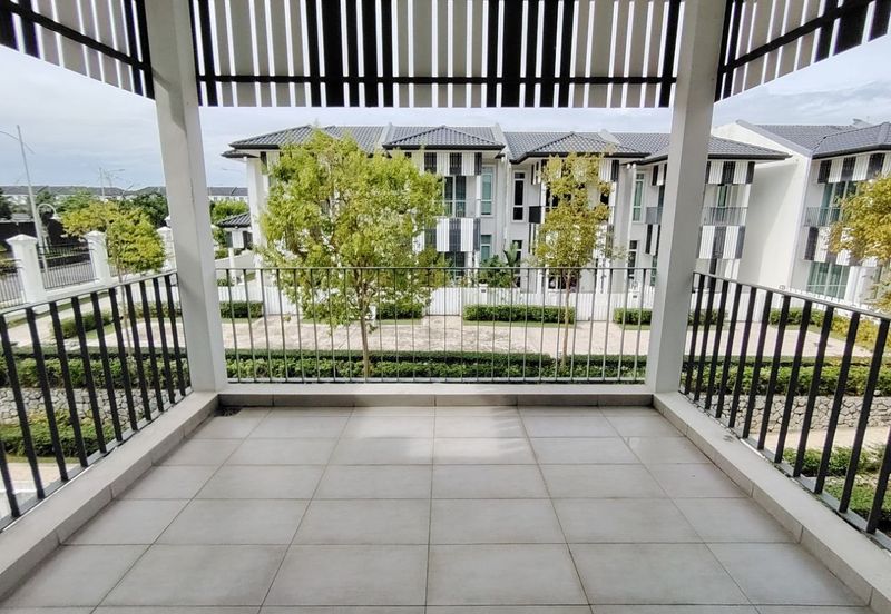 Mellowood @ Eco Majestic