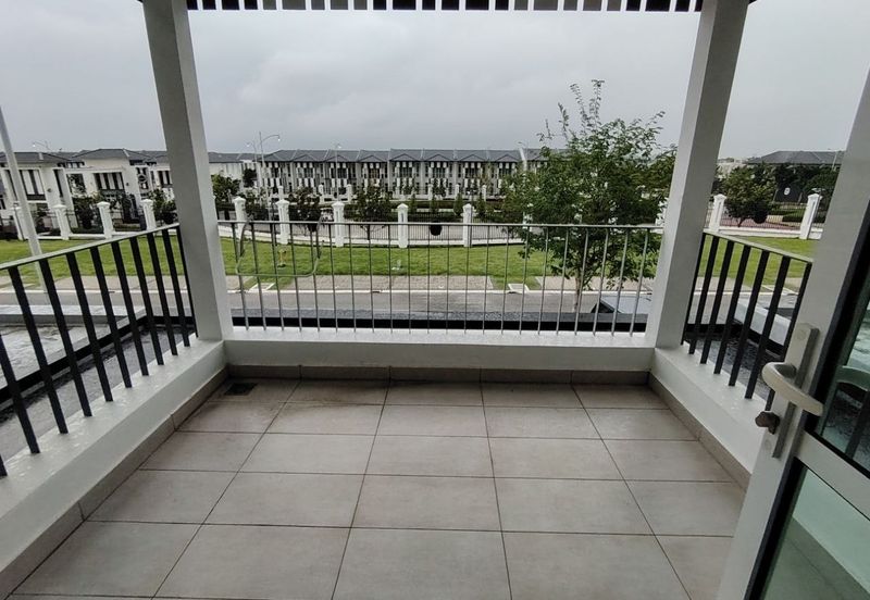 Mellowood @ Eco Majestic