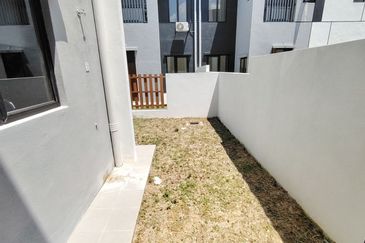 Friska, Setia Ecohill 2, Semenyih 2 Storey Semi D for Rent