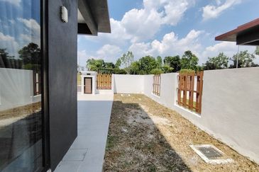 Friska, Setia Ecohill 2, Semenyih 2 Storey Semi D for Rent