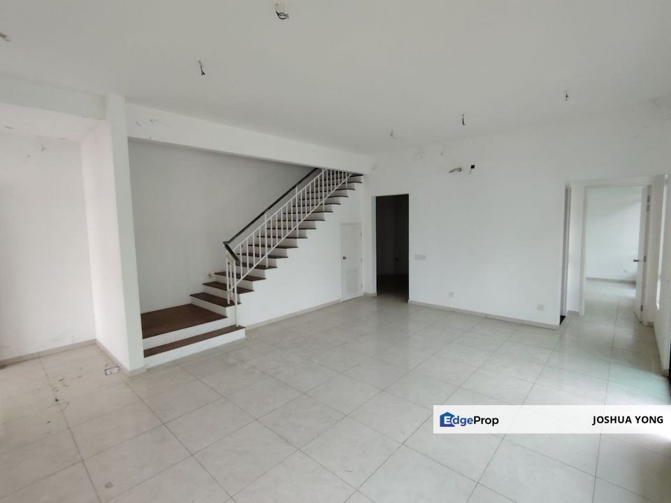 Tenderfield Eco Majestic ,Semenyih  CORNER LOT (BIG LAND)  , Selangor, Semenyih