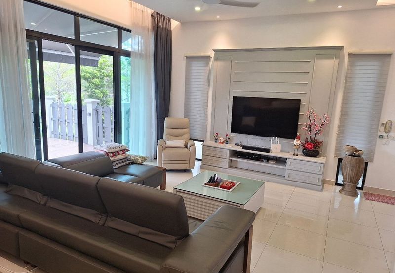 Tenderfields @ Eco Majestic