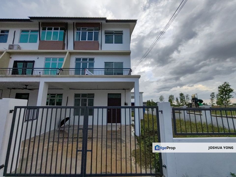 Taman Scientex Kundang Jaya, Rawang Corner 3 Storey House for Rent for ...