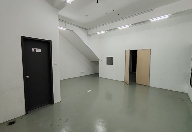 The Melodi ,Eco Majestic Semenyih @ Corner Shop for Sale